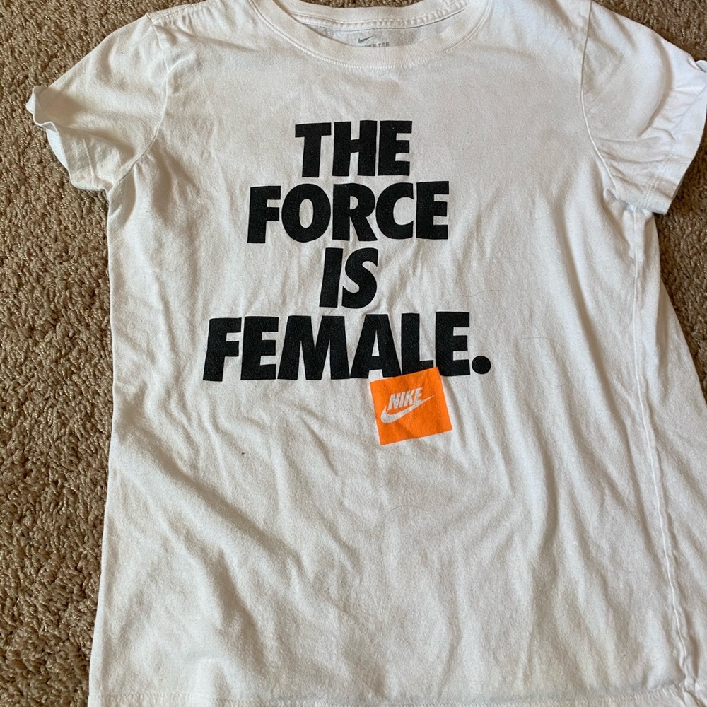 Women’s Nike t shirt